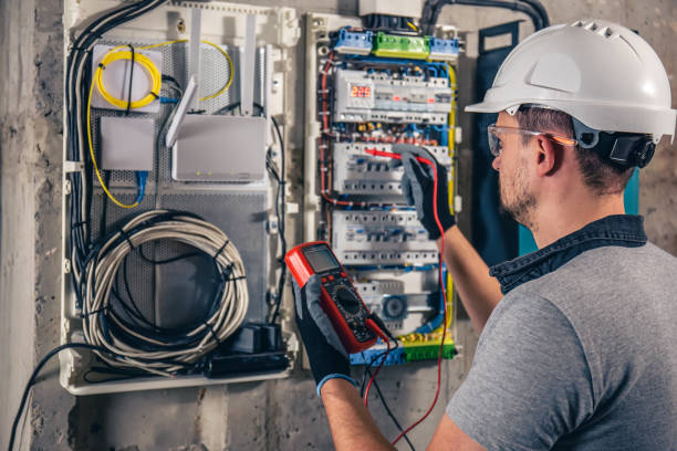 Best Licensed Electrician  in Darrington, WA
