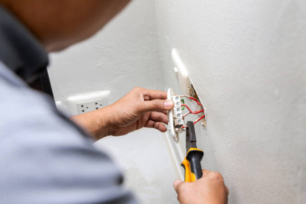 Best Commercial Electrician Services  in Darrington, WA